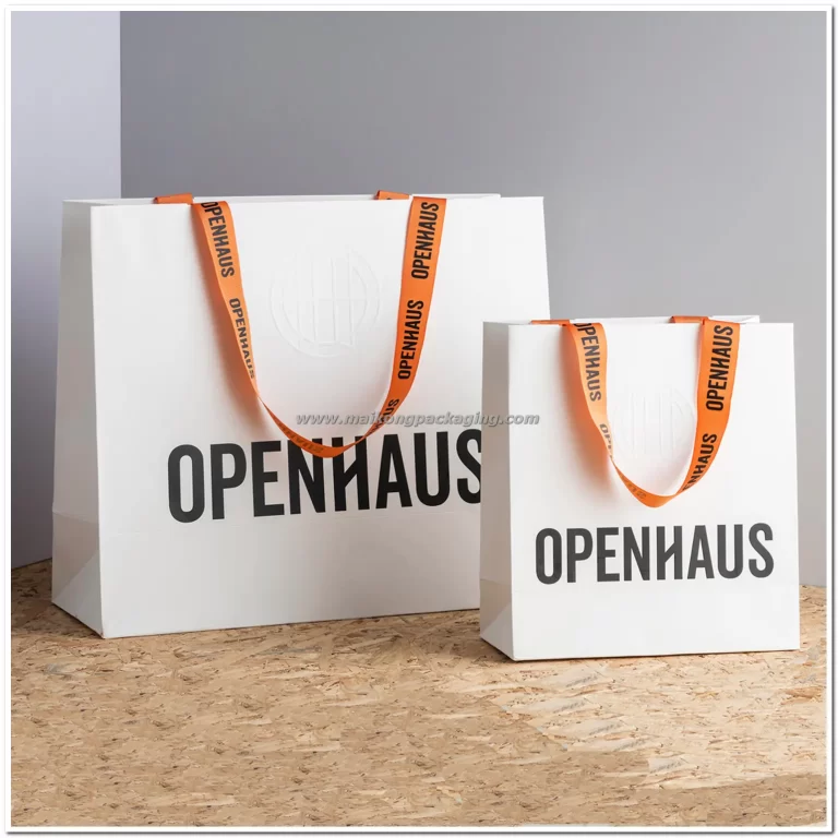 Foldable Magnetic Paper Gift Box with Logo 30
