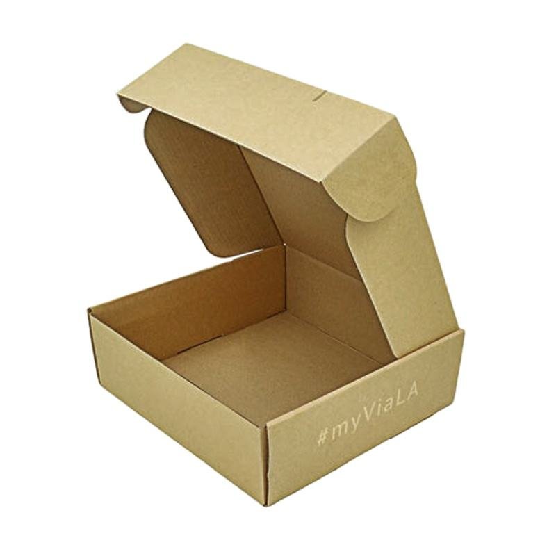 Luxury Perfume Bottle with Box Packaging 4 Luxury Perfume Bottle with Box Packaging 1134
